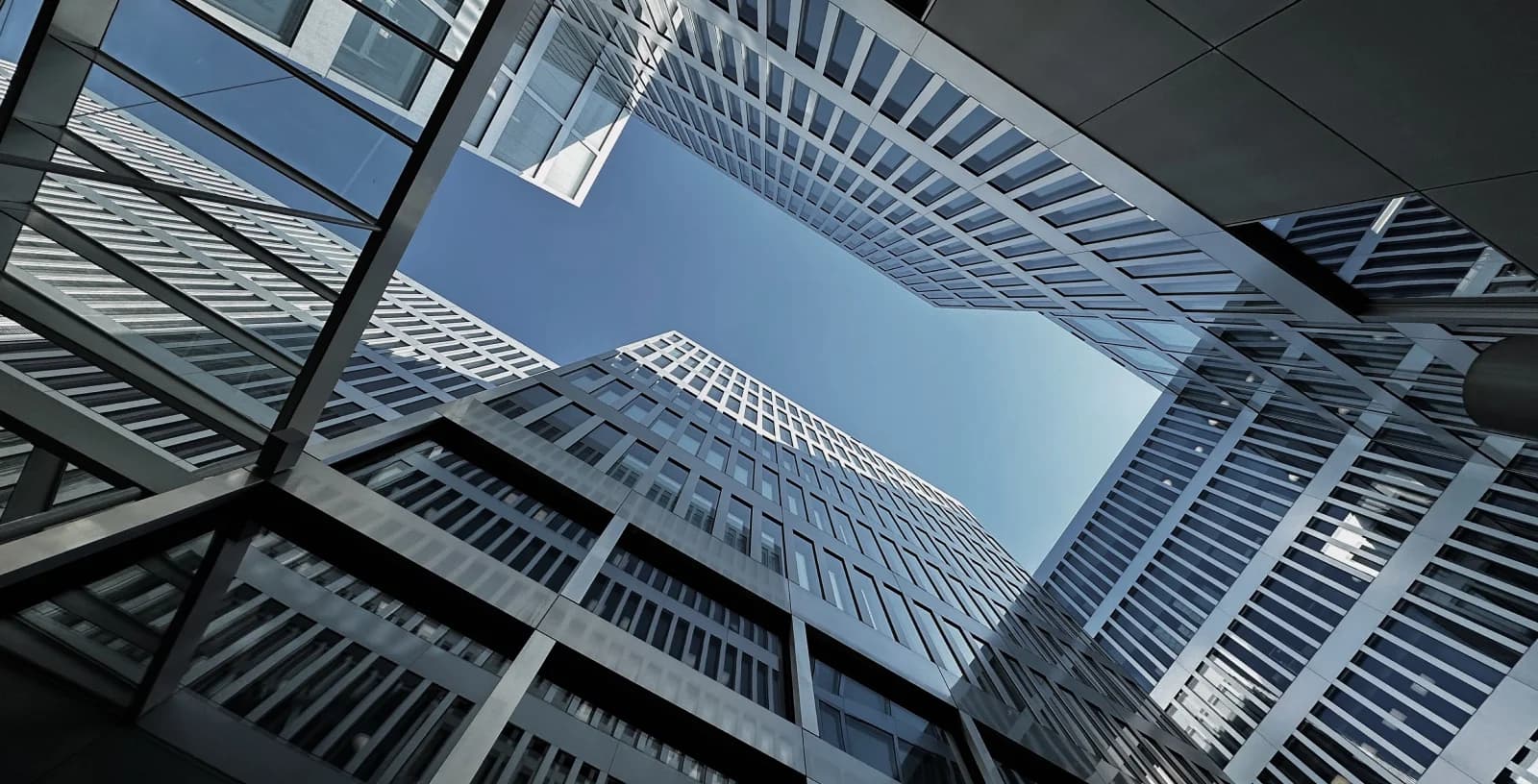 Private Markets: Navigating Growth Amidst Challenges